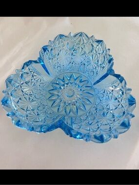 Imperial Glass Daisy &Button Cloverleaf Dish Ice Blue Pressed Glass Bowl Vintage